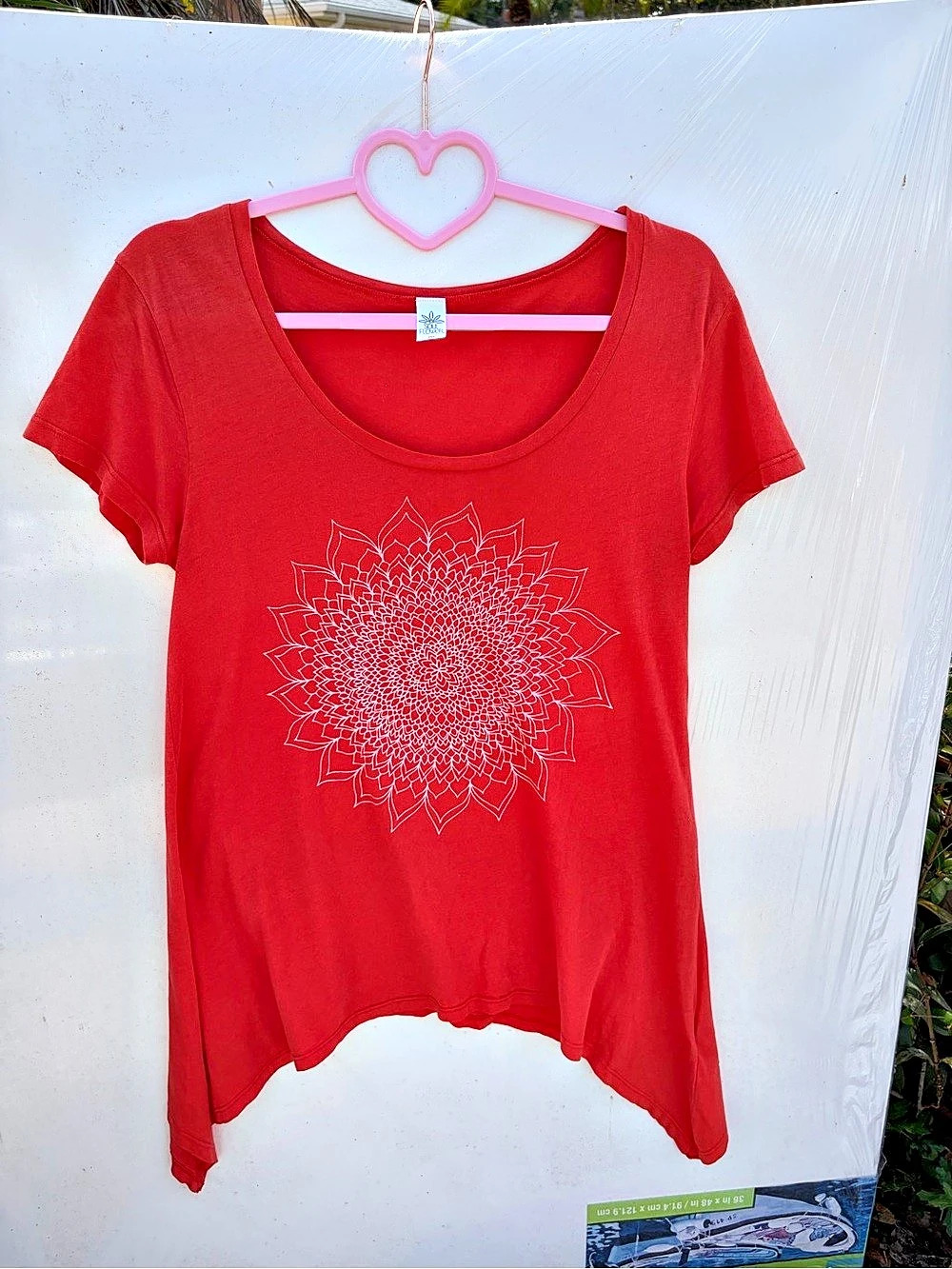 Soul Flower Geometric Graphic Tee in Orange Size Medium